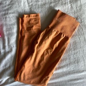 NEW NVGTN XS orange leggings